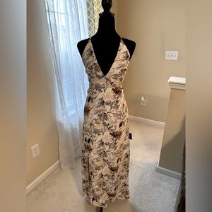 Lulus spaghetti strap long dress.  Floral print. Size L.